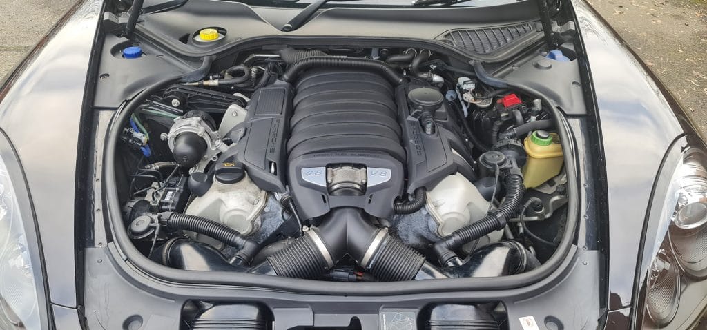 Porsche Panamera GTS Engine