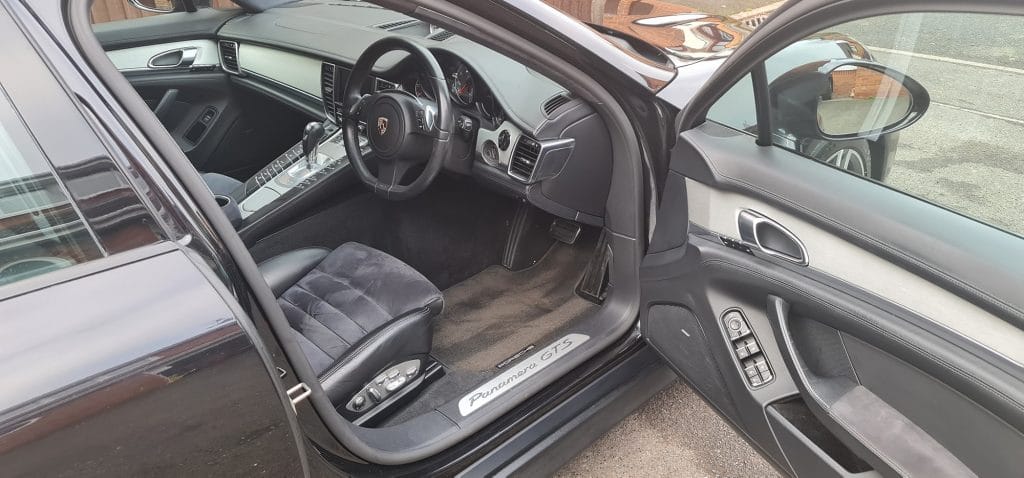 Porsche Panamera GTS Interior