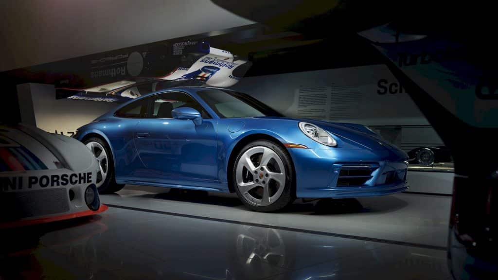 Porsche 911 Sally Special Pixar (2)