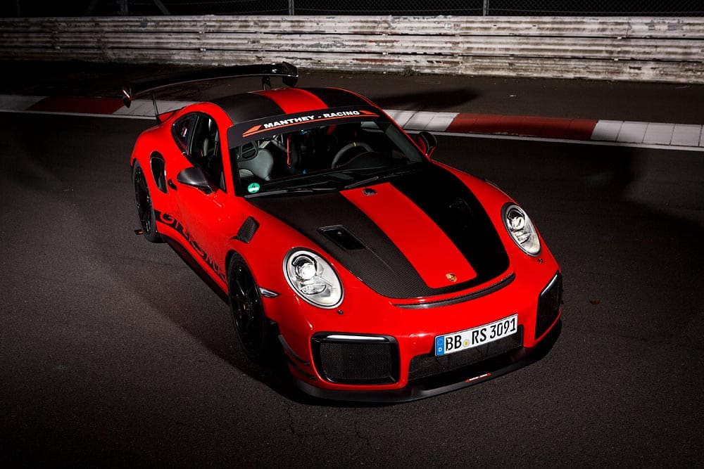 Porsche 911 GT2 RS MR Photos